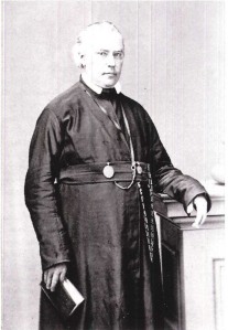 Padre Arnold Damen